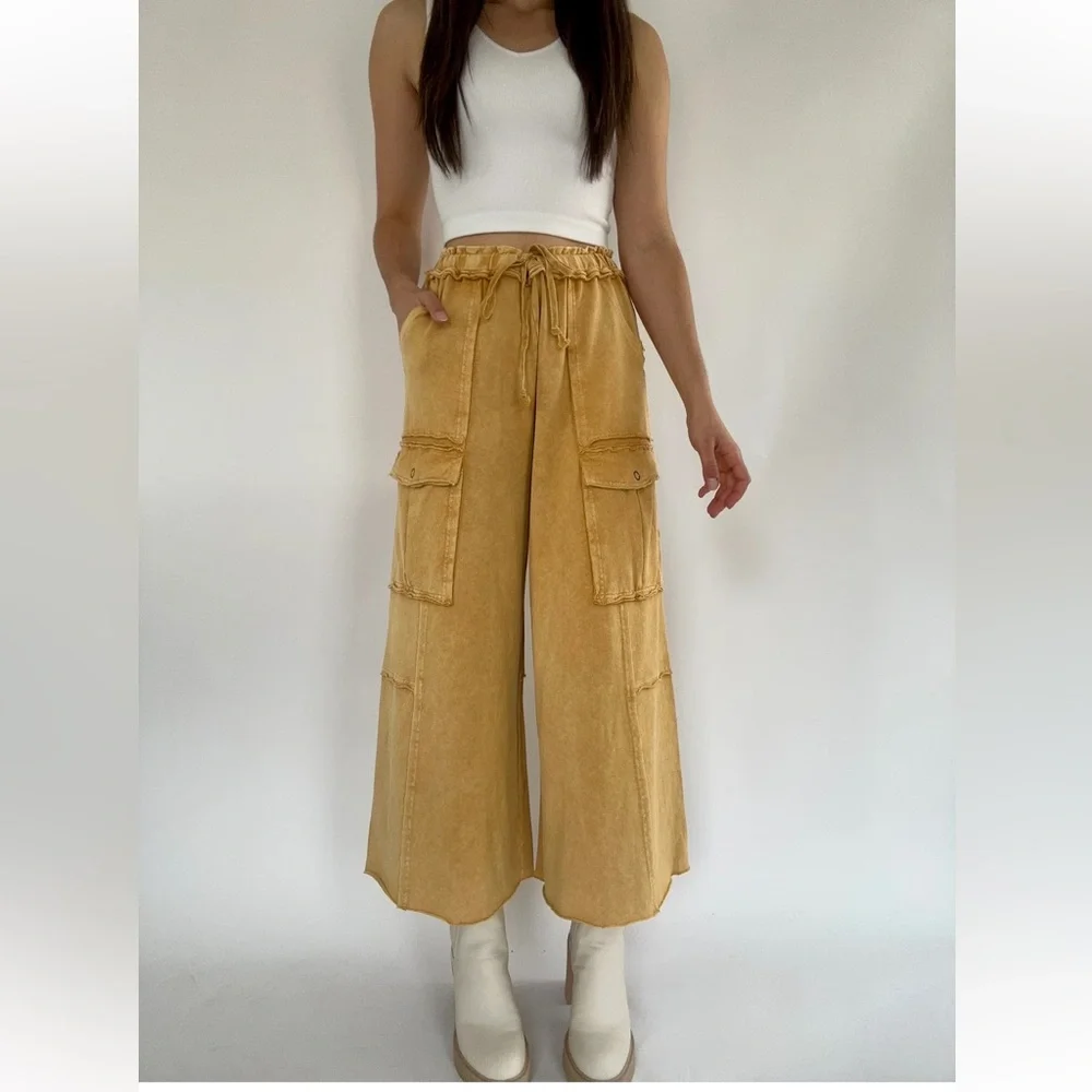 111. NWT easel Mustard Yellow Wide-Leg Cargo Pants - Picture 1 of 5